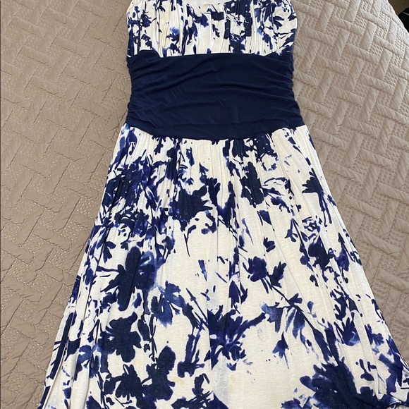 Beautiful effortless summer/spring dress - Picture 4 of 5